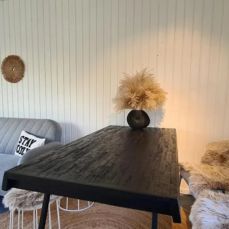 1step2allglamping - Better Than *