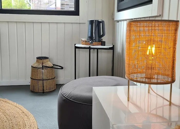 1step2allglamping - Better Than Camping *